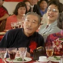 《喜宴》：李安这部披着热闹外衣的影片，却看得让人“透心凉”！